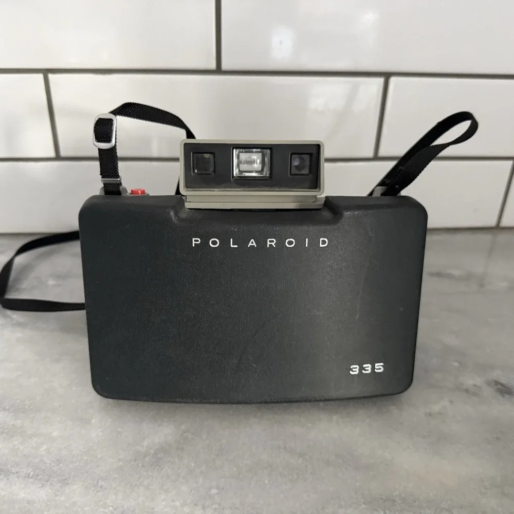 Vintage Polaroid 335 Automatic Land Camera Leather Case, Flash, Manuals Extras‎